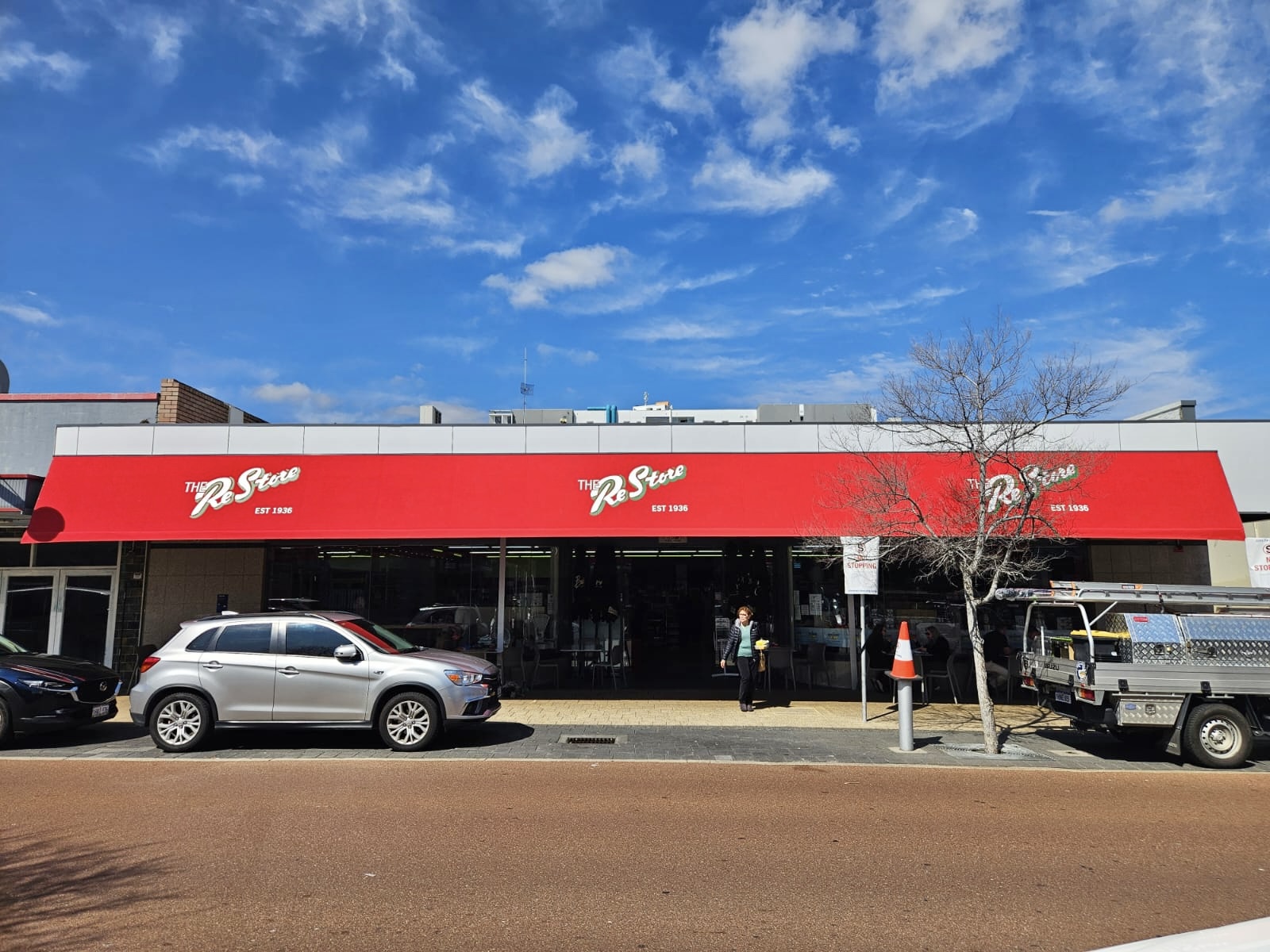 Commercial blinds installed for grocery shop